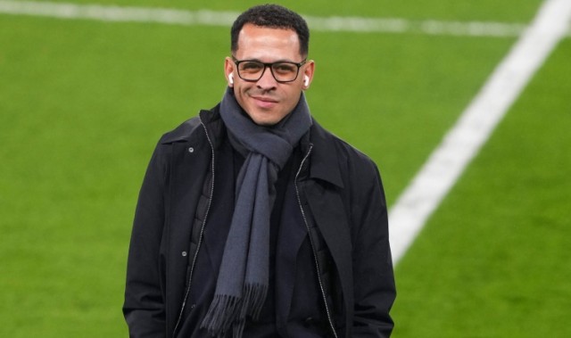 爱游戏APP-镜报：罗塞尼尔让越界阿森纳助教“滚X”，他逐渐获蓝军球迷信任