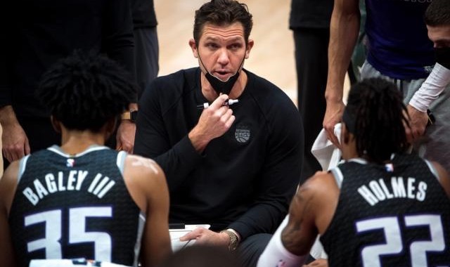 AIYOUXI-国王炒掉卢克·沃顿，用新错误修正2年前的旧错误